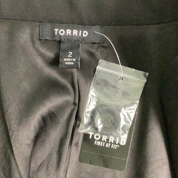 Torrid 2 black one button blazer size 18 / 20 NWT - Picture 6 of 15